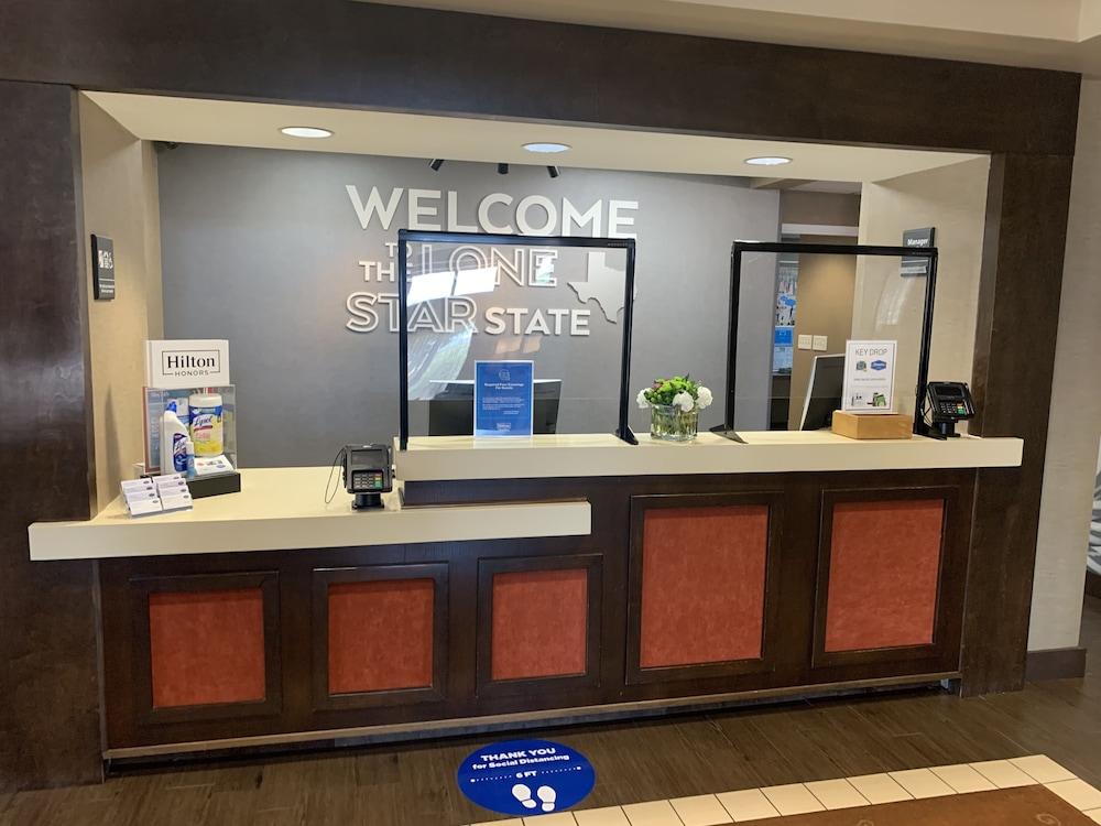 Hampton Inn & Suites N Ft Worth-Alliance Airport Роаноук Екстериор снимка