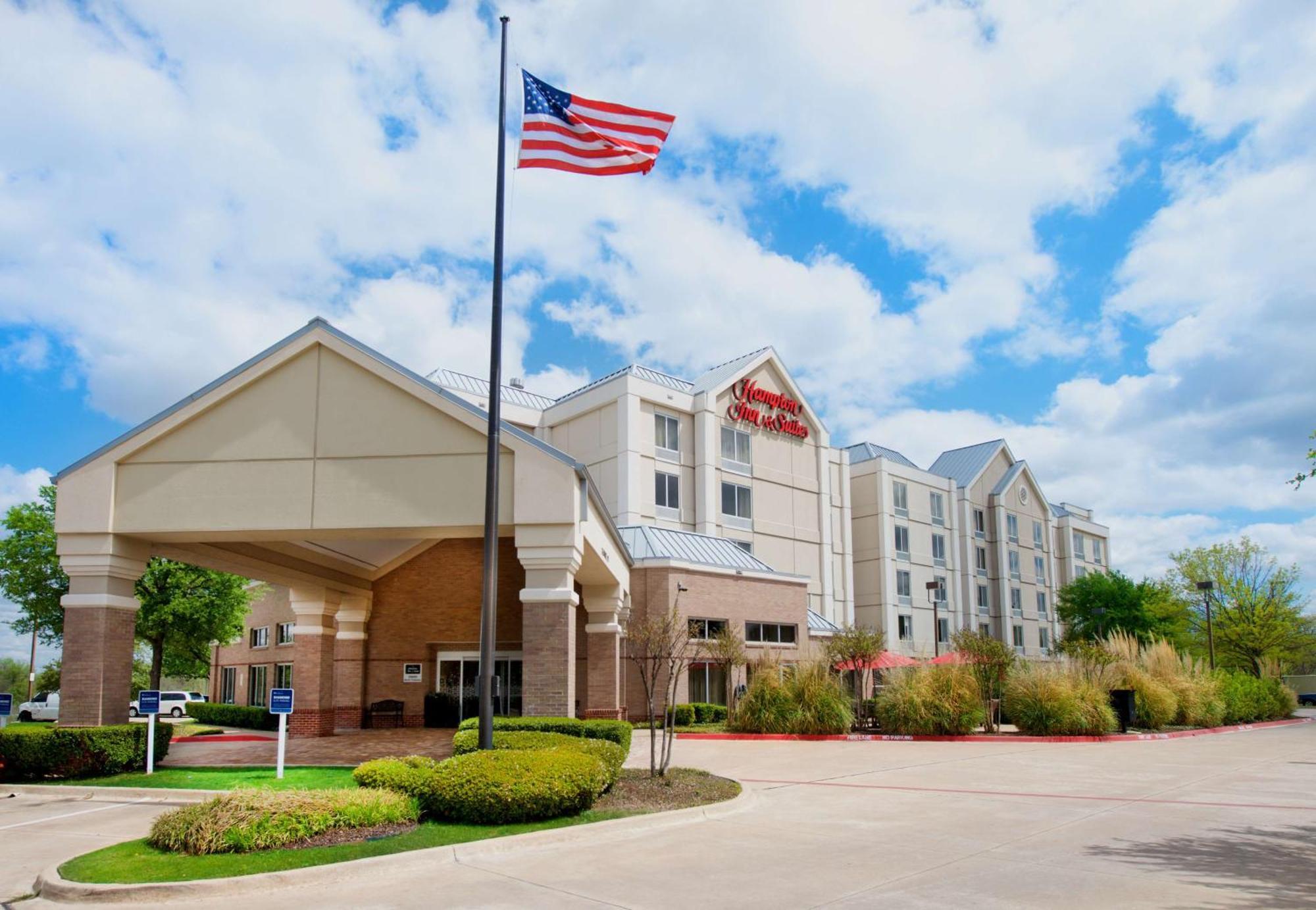Hampton Inn & Suites N Ft Worth-Alliance Airport Роаноук Екстериор снимка